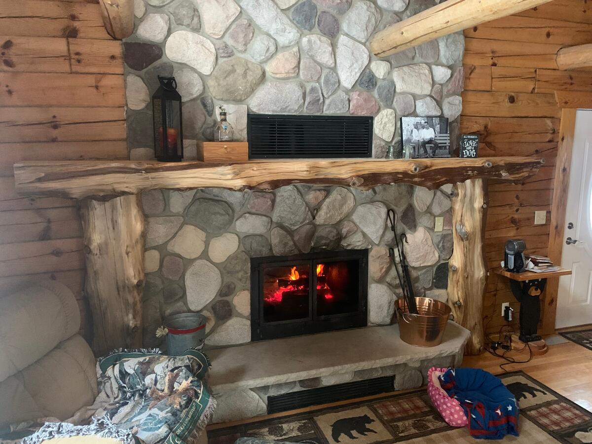 wooden-mantel-armstrong-creek-company-0006 wooden-mantel-armstrong-creek-company-0006